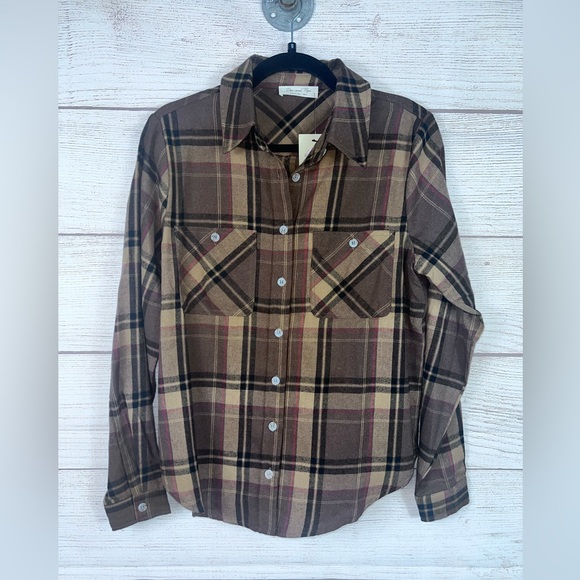 Doe & Rae Button Down Plaid Flannel Collared Shirt ๐ - Picture 4 of 7
